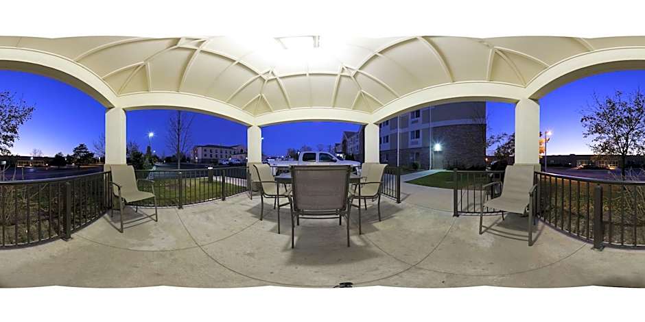 Candlewood Suites Milwaukee Brown Deer Hotel By IHG