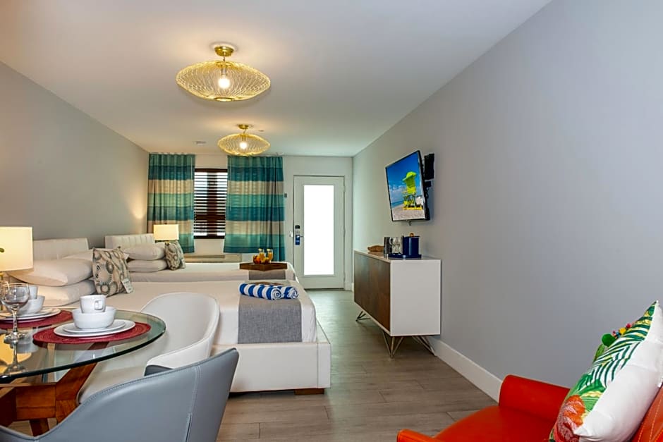 Waterside Hotel and Suites