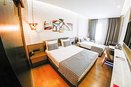 Deluxe Comfort Room without Balcony