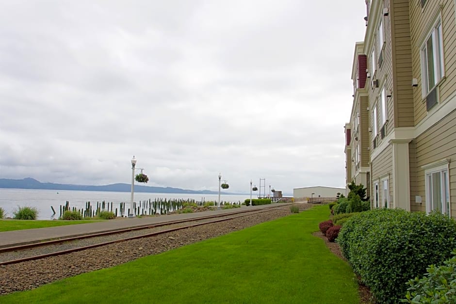 Holiday Inn Express Hotel & Suites Astoria, an IHG Hotel
