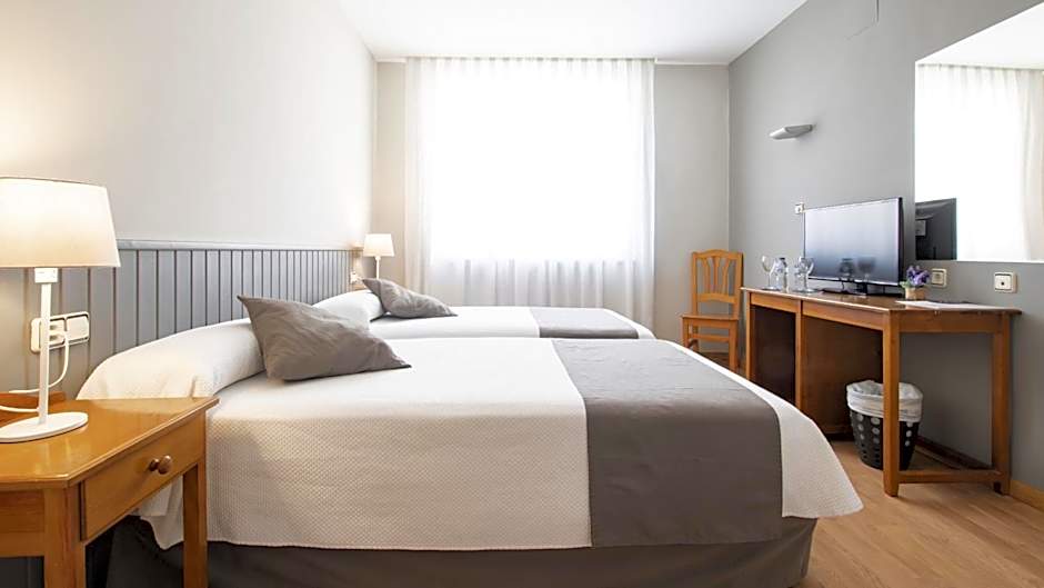 Hotel Isabel de Segura