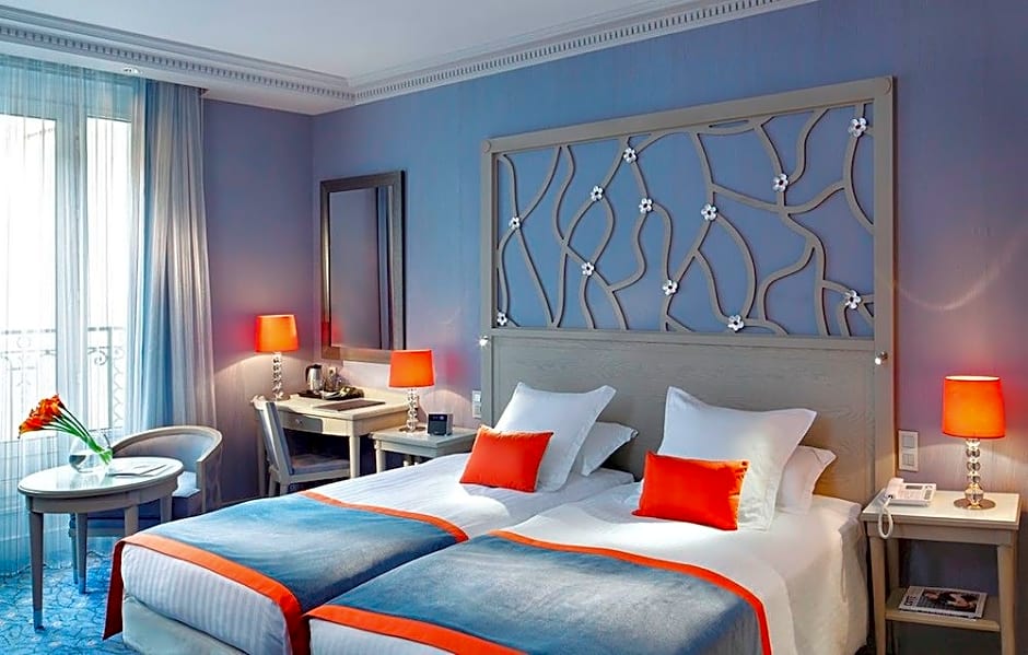 Rochester Champs-Elysees Hotel