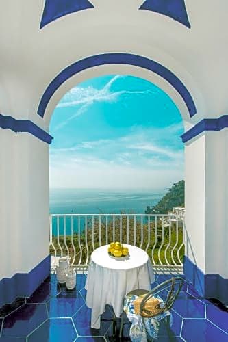 Imperati Suites by Alcione Residence