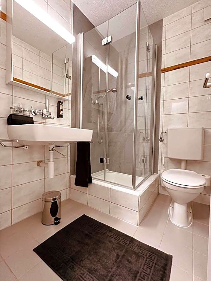 Business Hotel Riverside