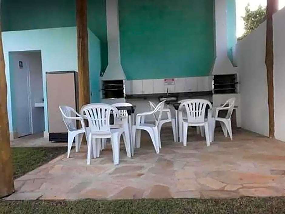 Apartamento de 2 quartos em maresias com piscina