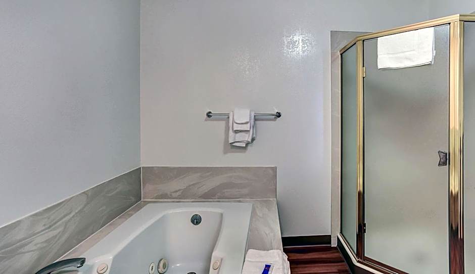 Motel 6-Coos Bay, OR