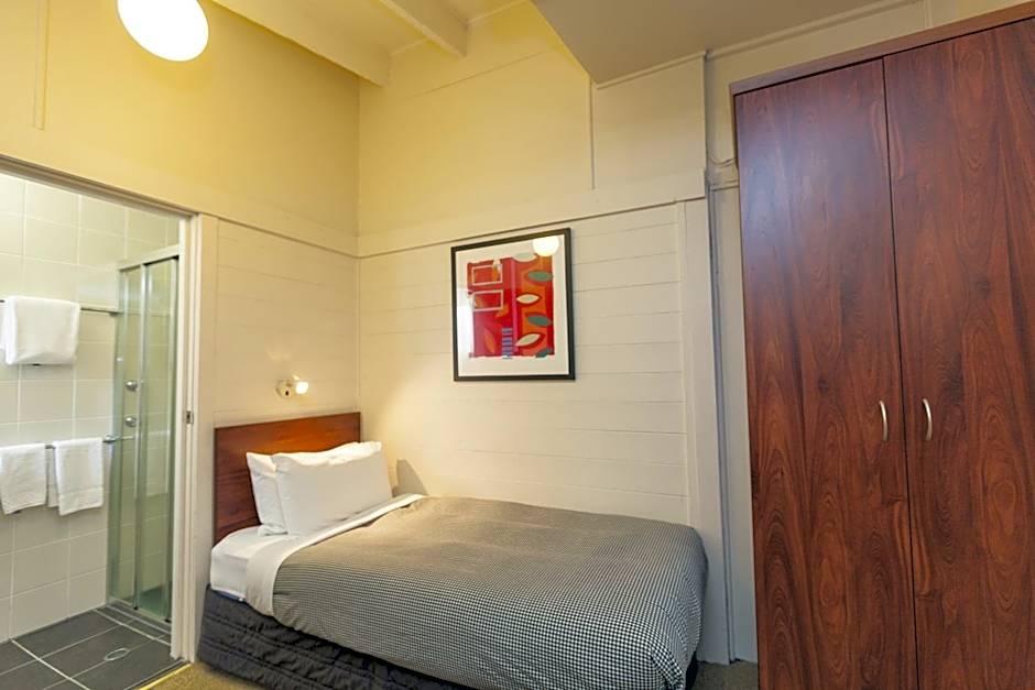 The Denman Hotel Thredbo