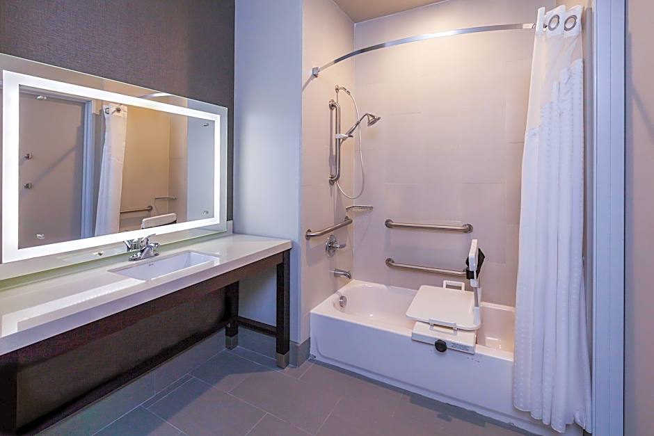 Holiday Inn Express and Suites Killeen-Fort Hood Area By IHG