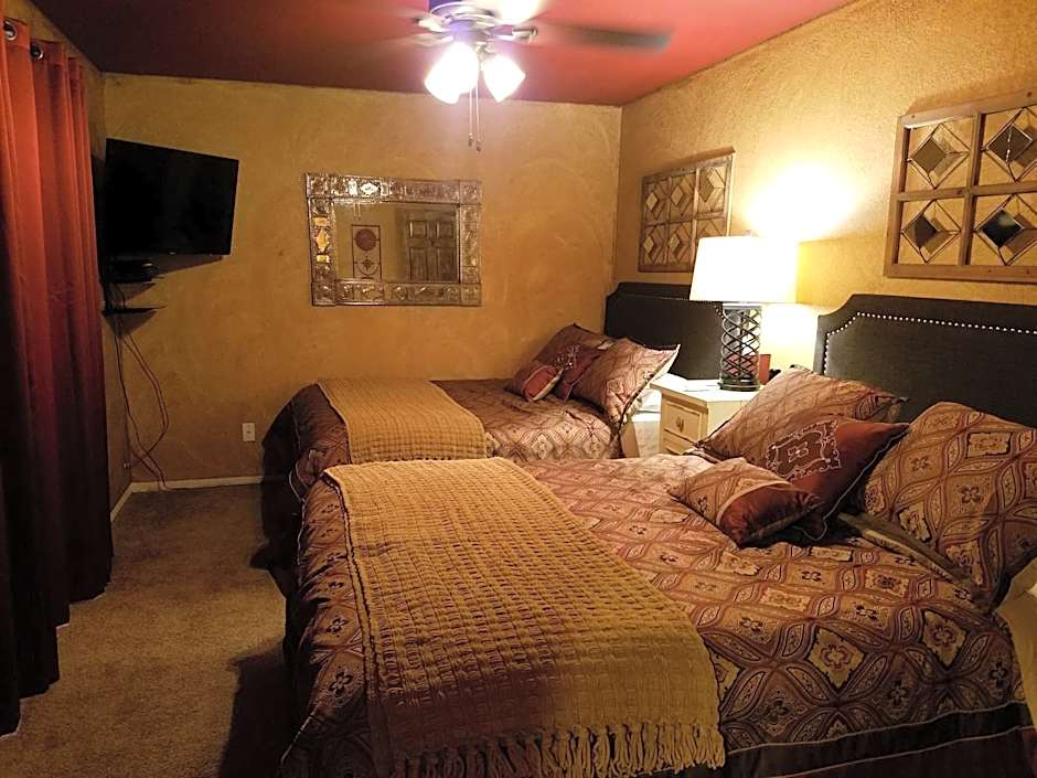 Los Milagros Hotel