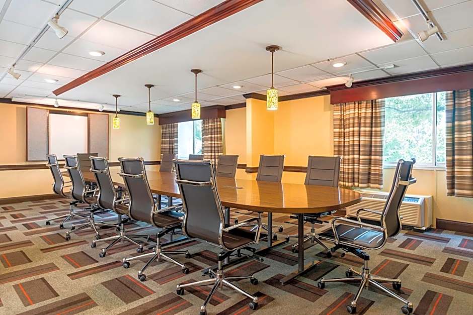 Four Points by Sheraton Chicago OHare Airport