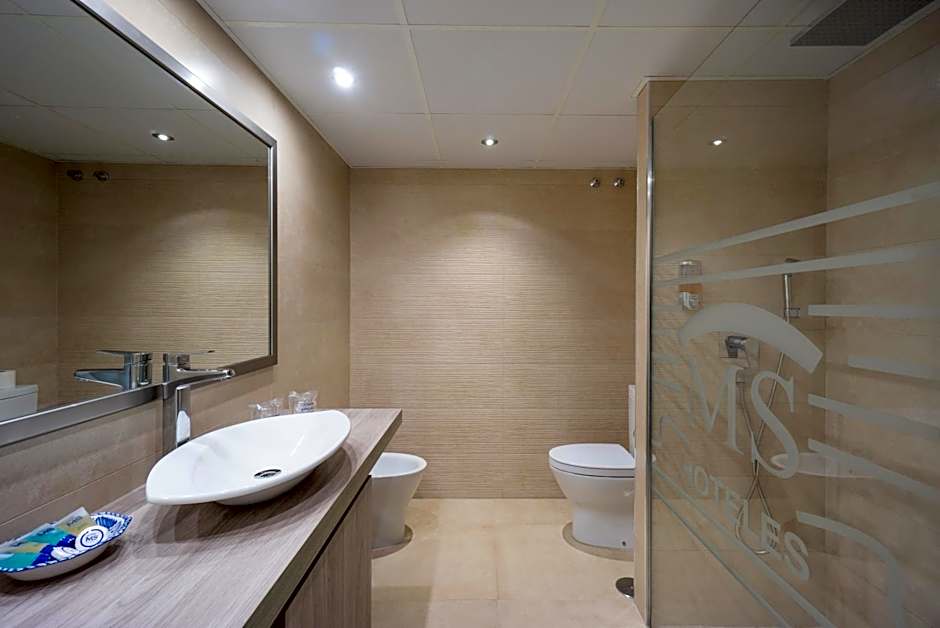 MS AGUAMARINA SUITES