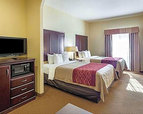 2 Queen Beds, Nonsmoking, Accessible