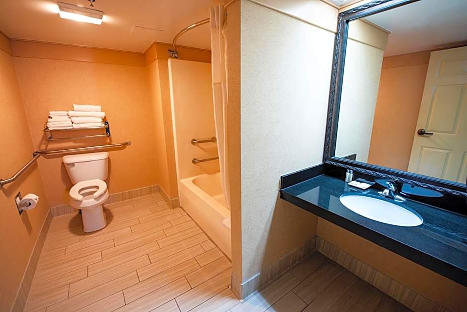 Hamilton Inn Select Beachfront
