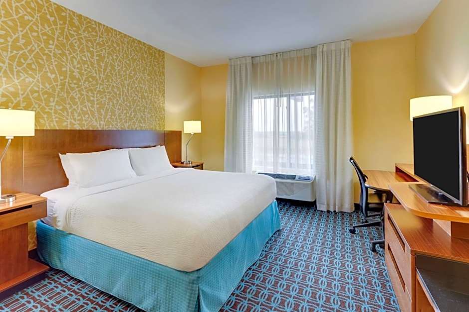 Fairfield Inn & Suites by Marriott Dunn I-95