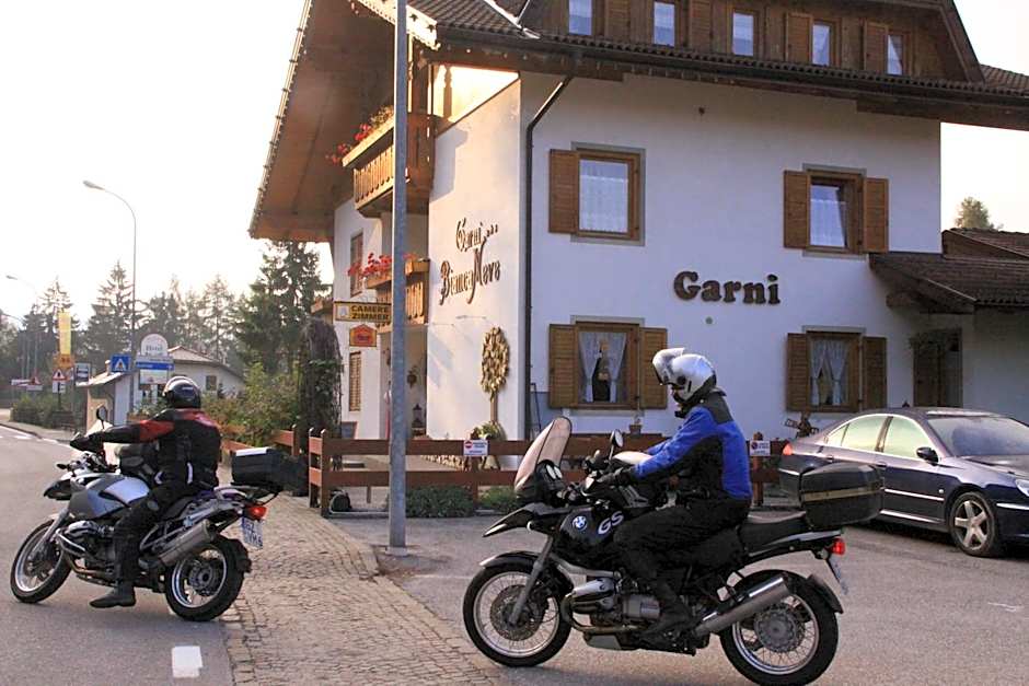 Garni Biancaneve Ruffrè-Mendola