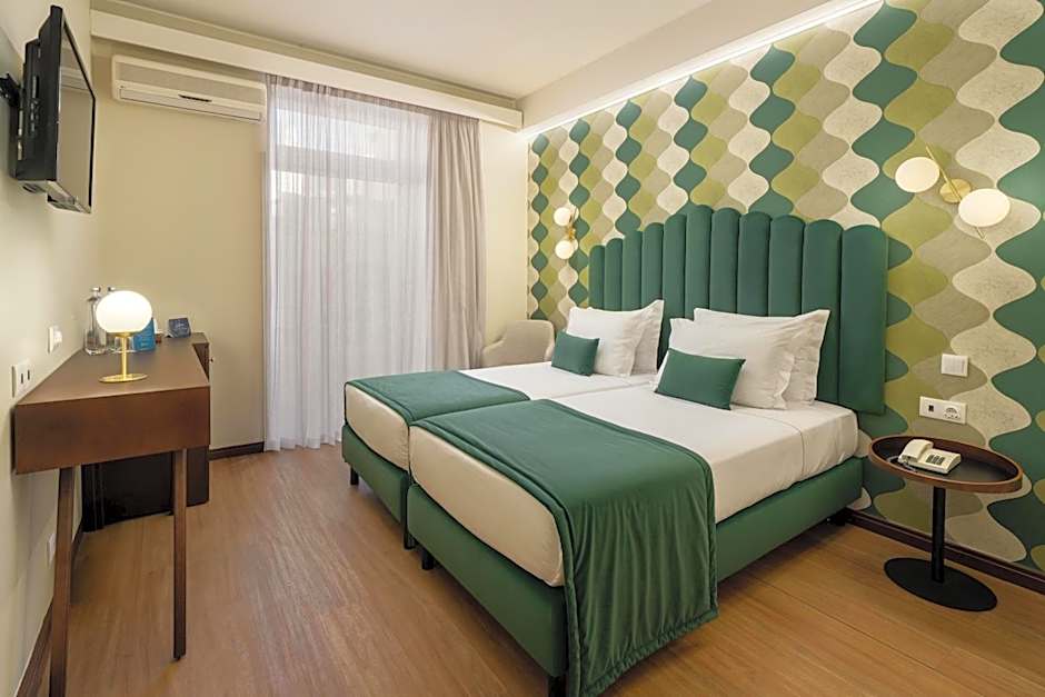 Zdjęcie 1 z 5 — 1 Double Bed or 2 Beds