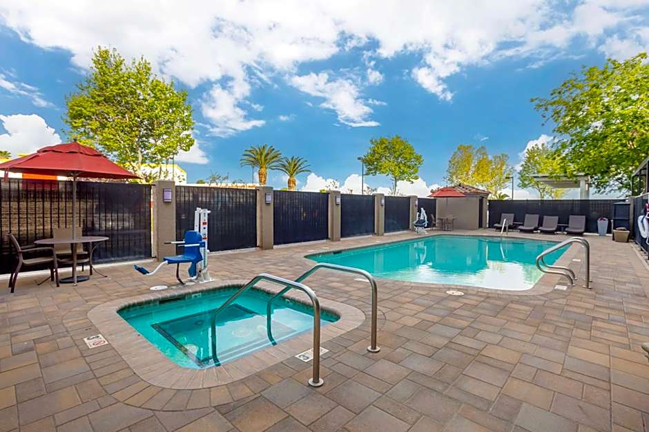 Best Western Plus Villa Del Lago Inn Patterson