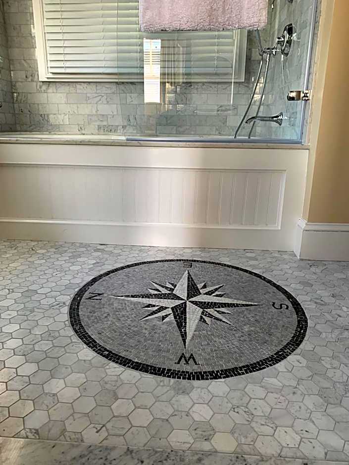 Almondy Inn Bed & Breakfast