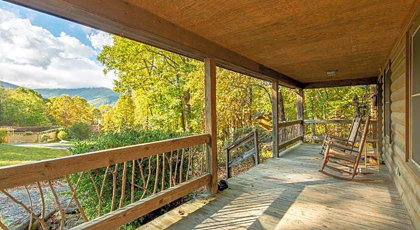 Mt. Mitchell Eco Retreat