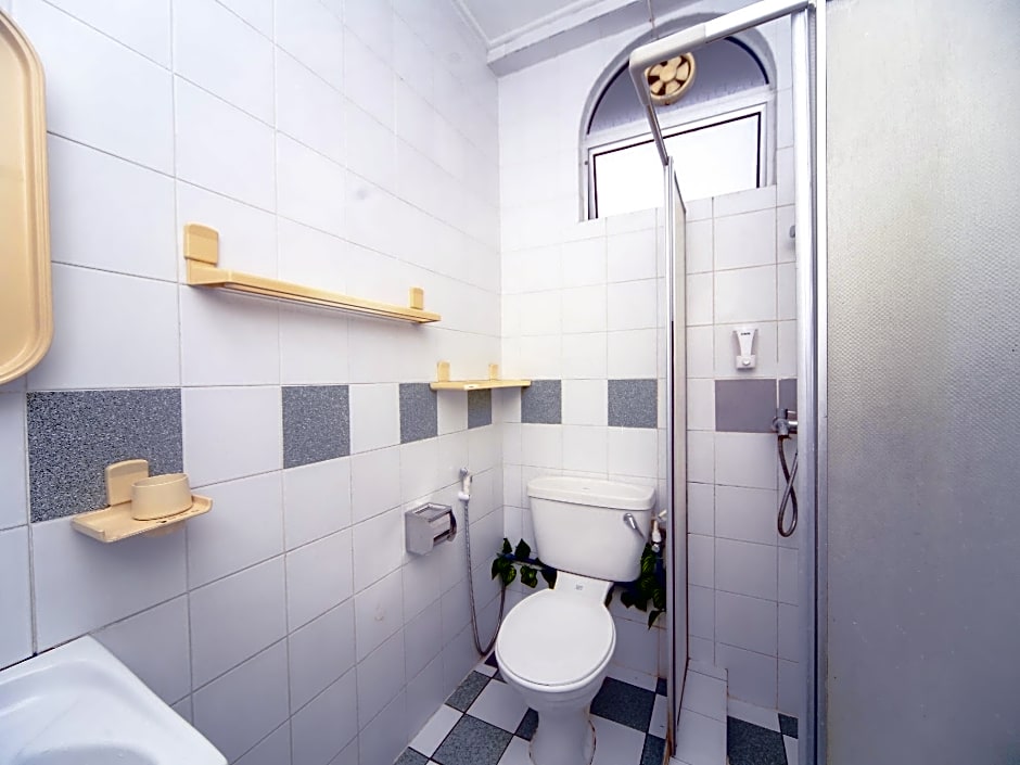 OYO 563 Jockey Lodge Hotel