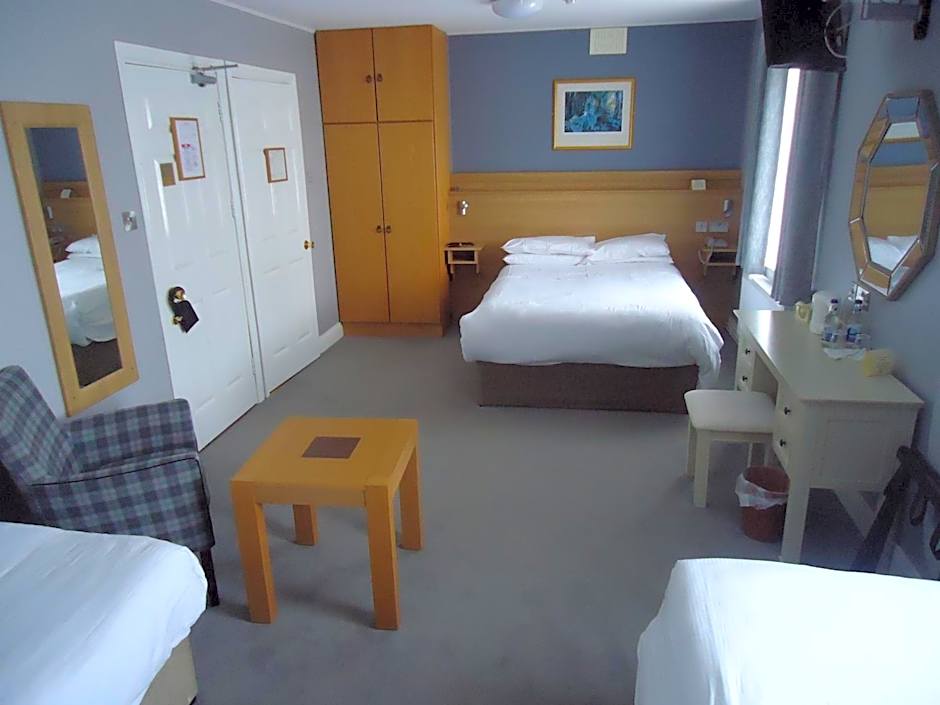 Templemore Arms Hotel