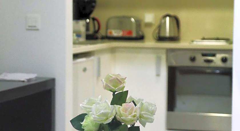 VIVIAN Art Apartments