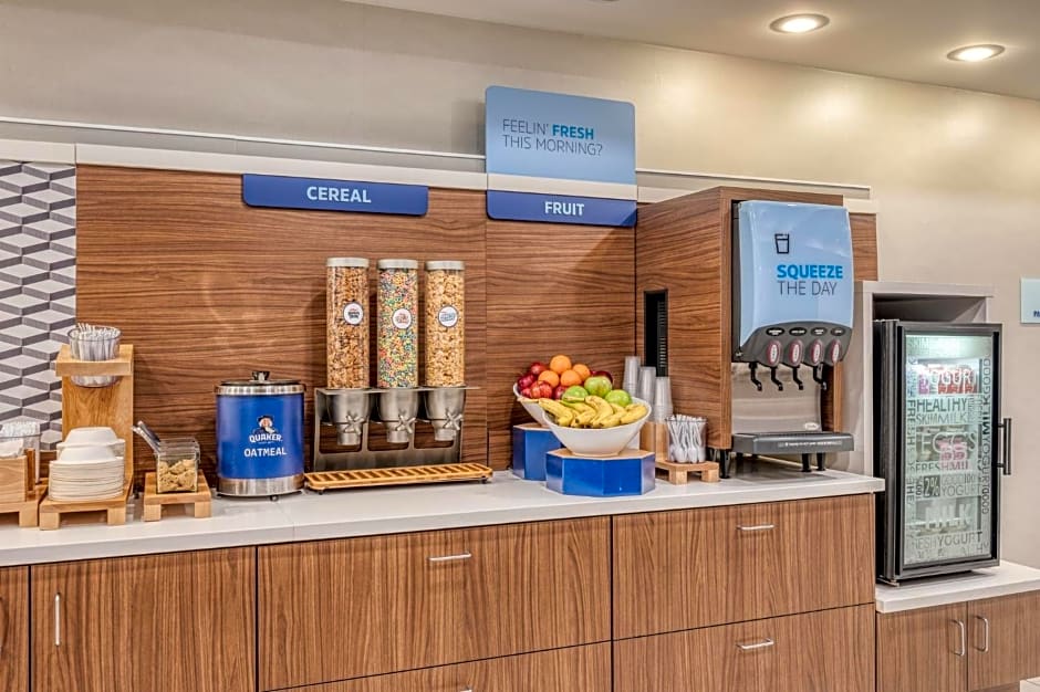 Holiday Inn Express & Suites Vandalia By IHG