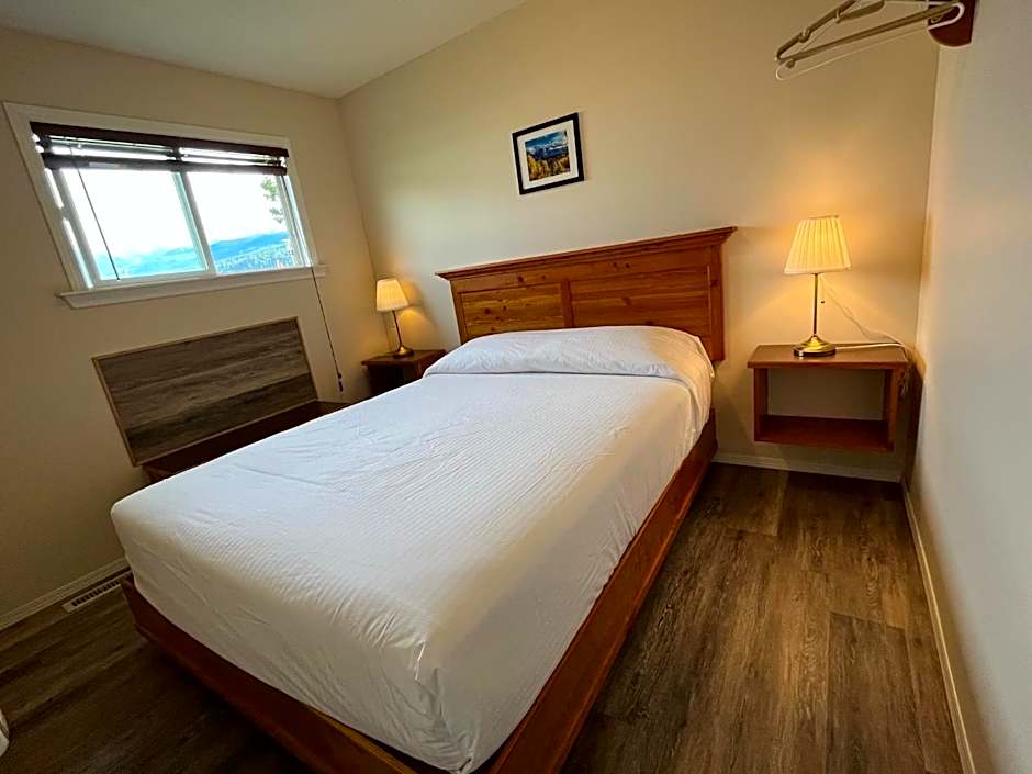 Brookside Motel