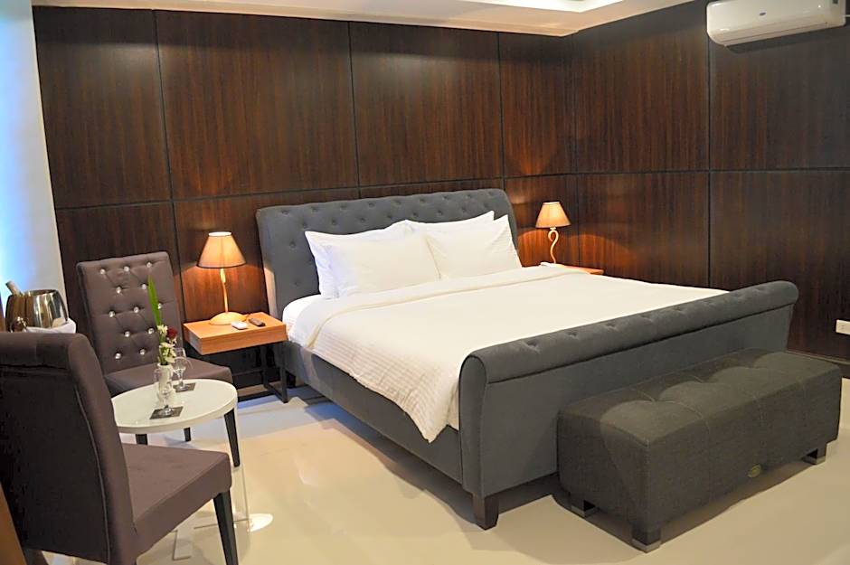Photo 1 of 3 of Presidential Suite