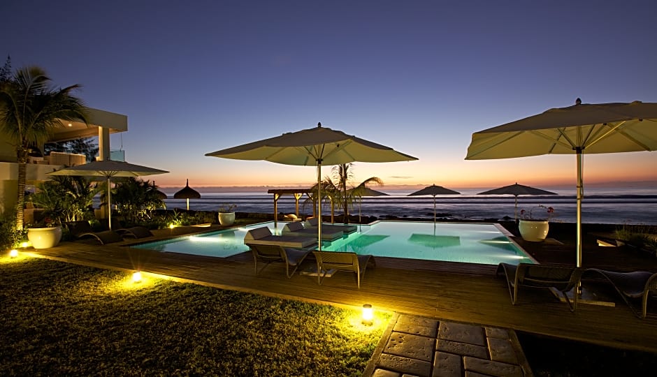 Leora Beach by horizon holidays