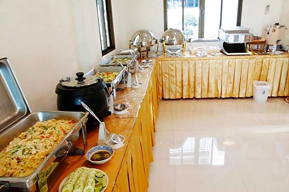 Silver Gold Garden, Suvarnabhumi Airport