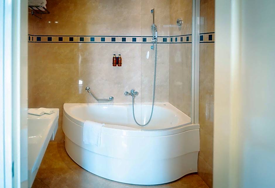 BRISTOL Hotel Opatija