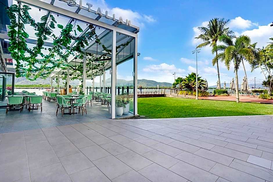 602 Harbour Lights with Ocean Views