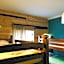 Good Feeling Hostel & Guest House