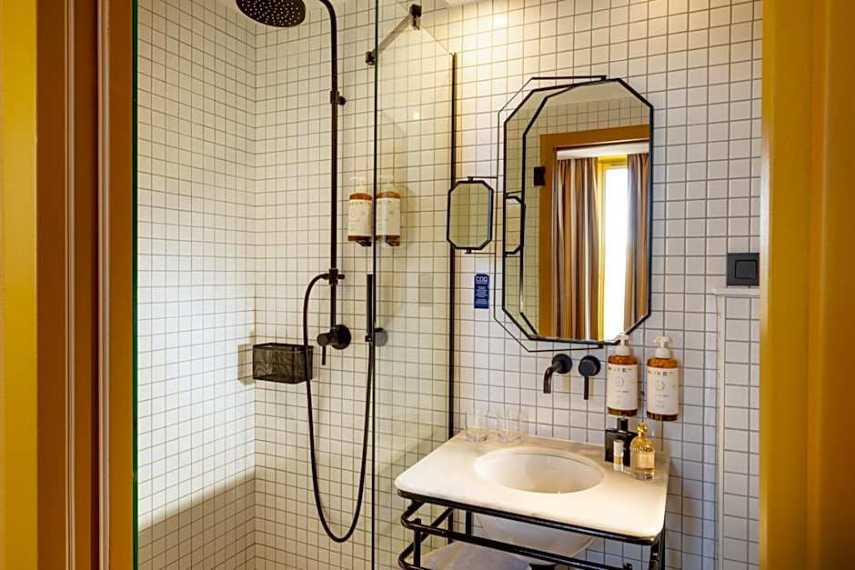 COQ Hotel Paris