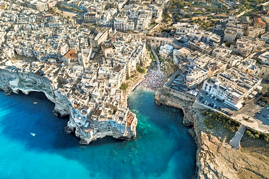 White Suite Polignano 08