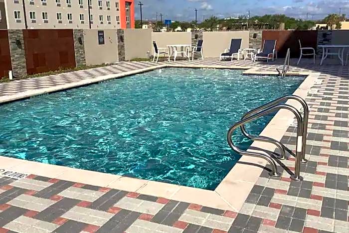 La Quinta Inn & Suites by Wyndham Corpus Christi Southeast