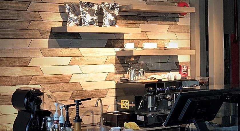 Capitol Hill Hotel and Suites