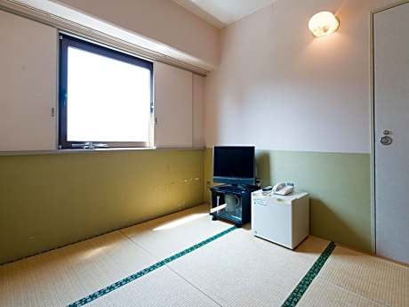 Japanese-Style Room (1-3 adults) - Non Smoking