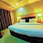 GolfView Suites and Conference Center