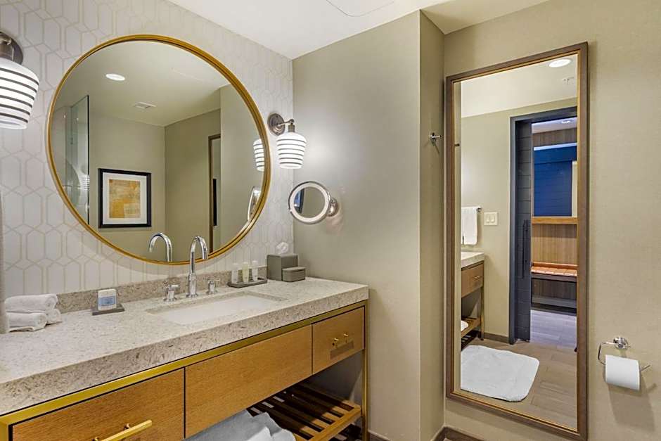 Omni Hotel at The Battery Atlanta