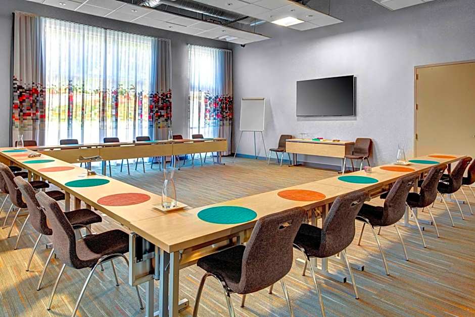 Aloft Raleigh Durham Airport Brier Creek
