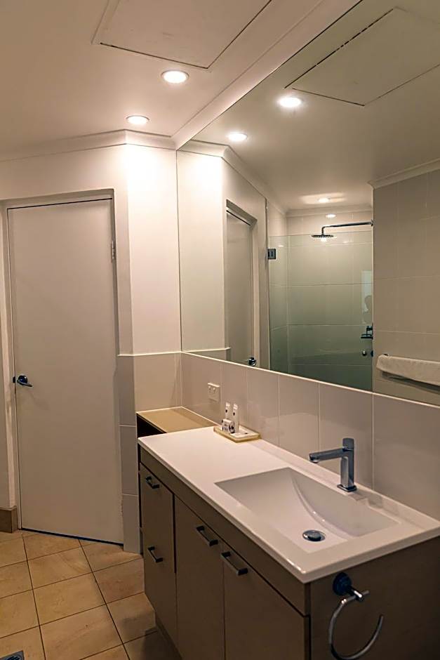 Beaches Port Douglas Holiday Apartments Book Here With The Onsite Reception Team