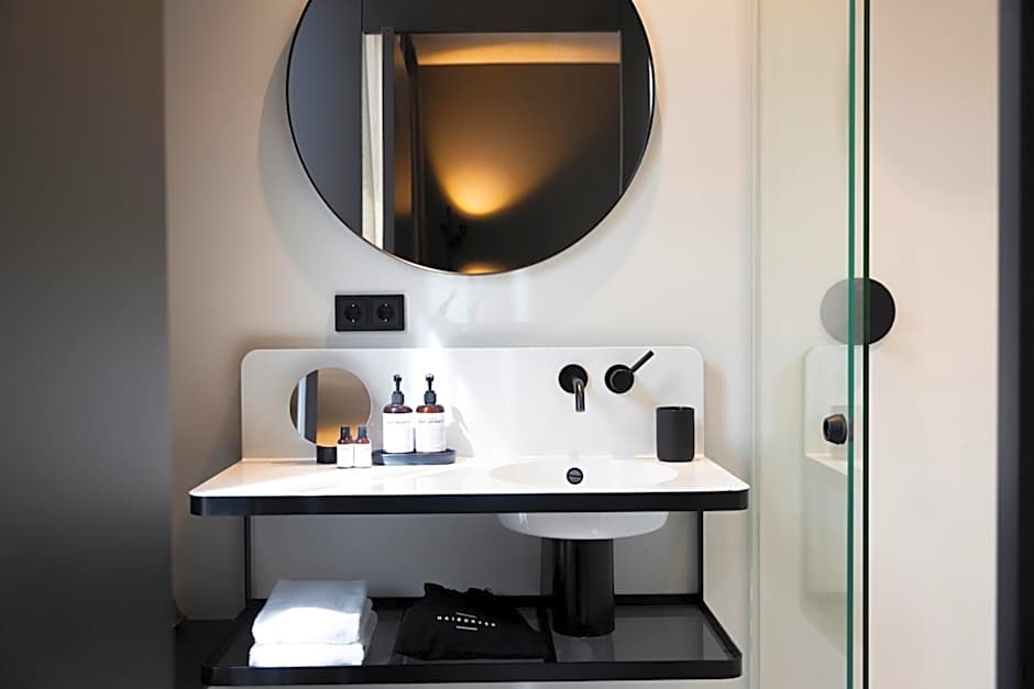 Lifestyle B&B by Phillip Sigwart