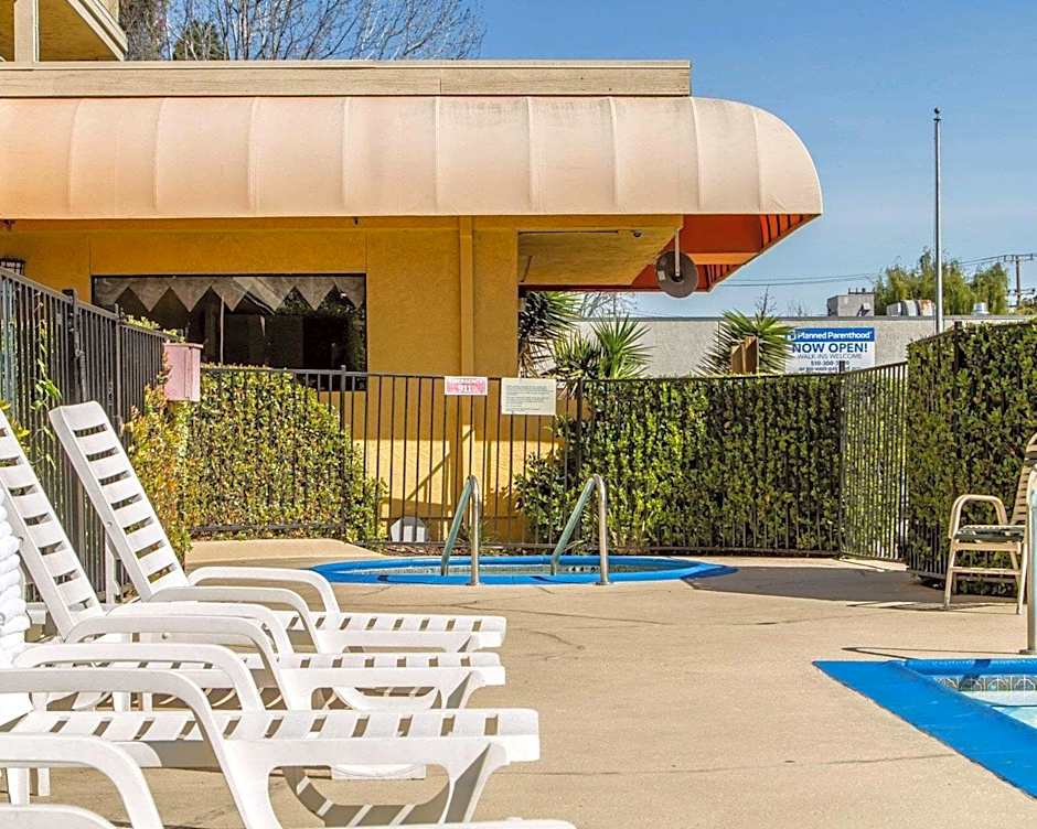 Quality Inn Oakland
