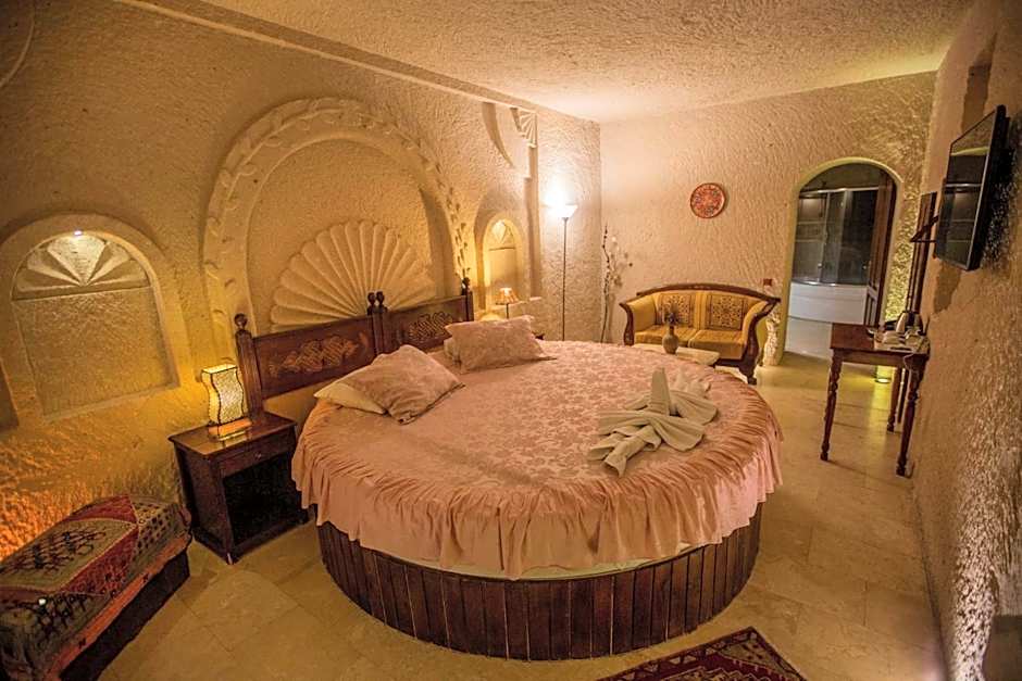 Hermes Cave Hotel