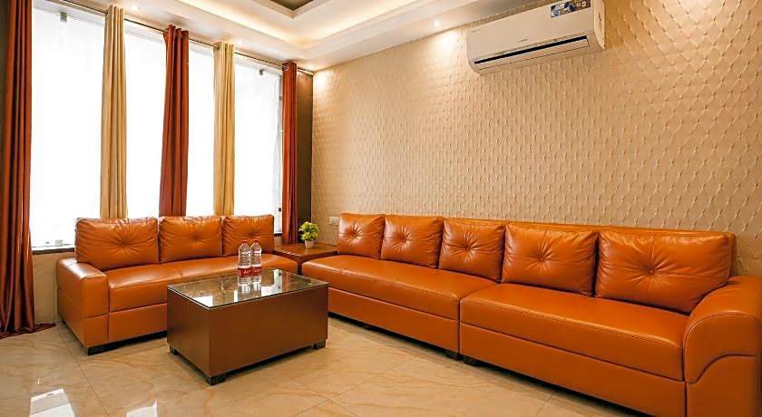 Hotel Iconic Suite - Near Delhi Airport