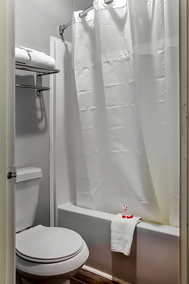 OYO Hotel Ridgeland East