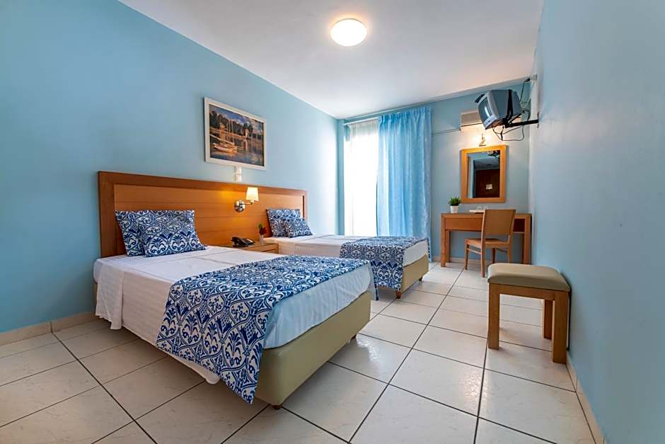 Avra Hotel