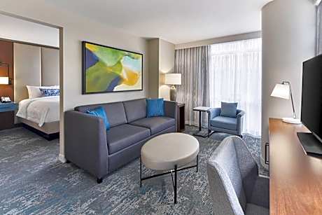 Corner King, Larger Studio, King, Sofa bed, Corner King view